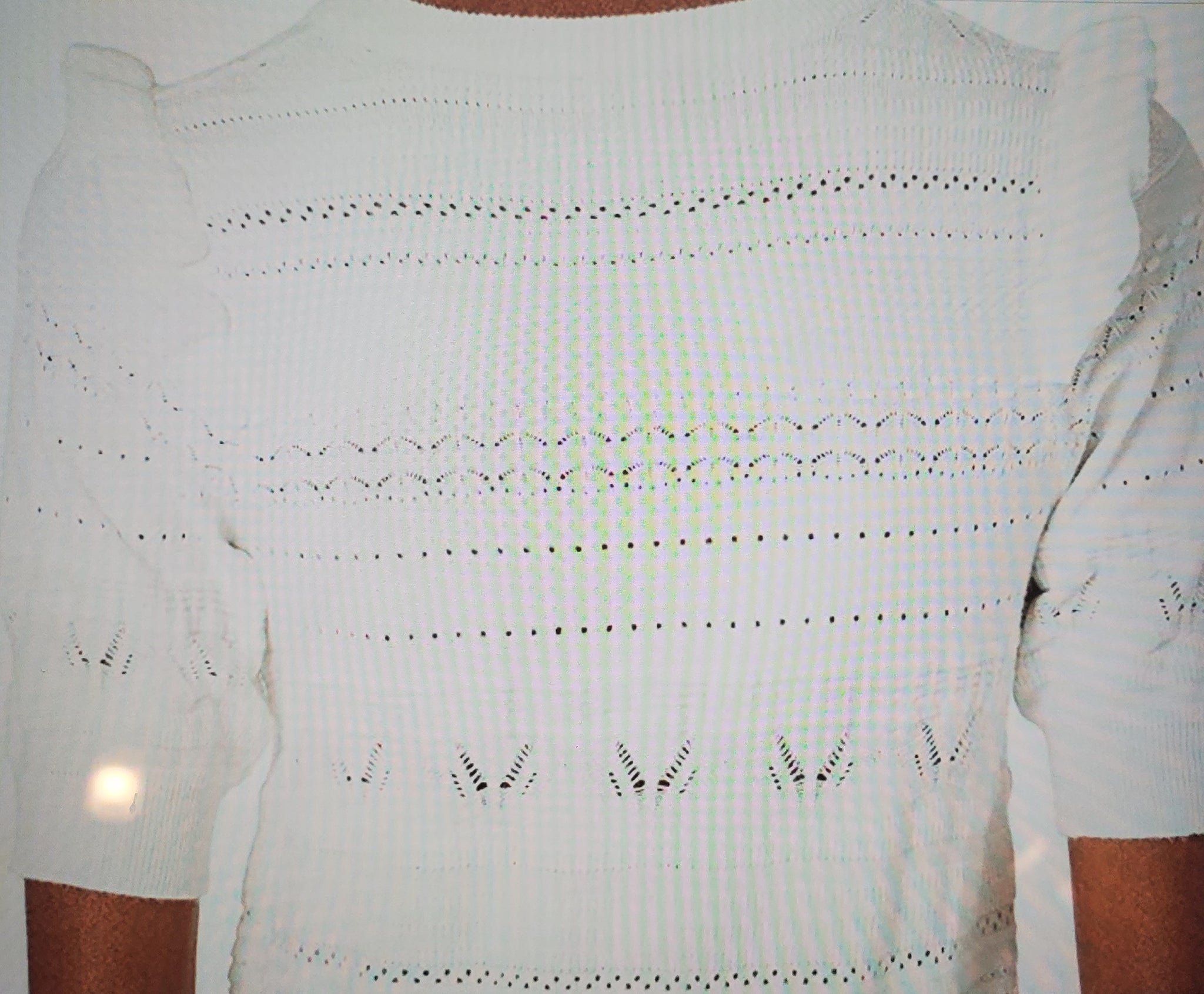 White Core Knit Shirt (Size Medium) - RetailResaleShop